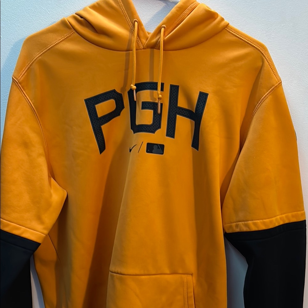 Pirates Nike Men's Yellow and Black Hoodie ~ Team issued